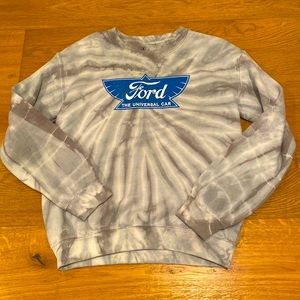 Oversized Ford- The universal car crewneck/sweatshirt